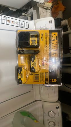 Battery Charger Kit With Bag