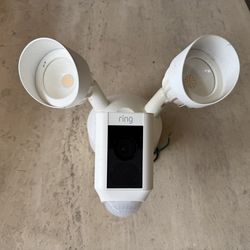 3 Ring flood light camera