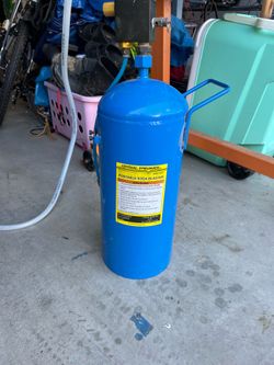 Portable soda blaster