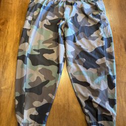 Woman’s Columbia Camouflage Plus Size Joggers Shipping Avaialbe 