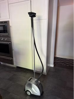 Clothes Steamer large capacity