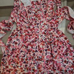Shein Floral Short/Skirt Outfit Size M - REDUCED!!