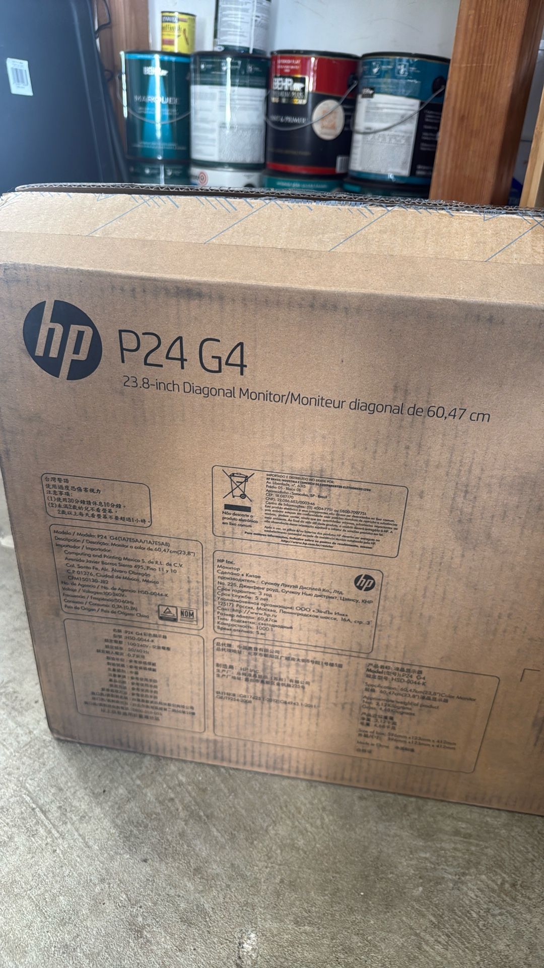 BRAND NEW STILL IN BOX Hp P24 G4 Diagonal Monitor
