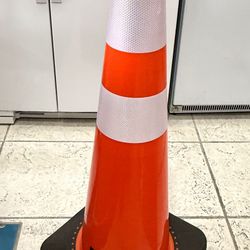 VEVOR - 36 Inch H - Orange Traffic Safety Cones, 2 Stripes - 5 Pack