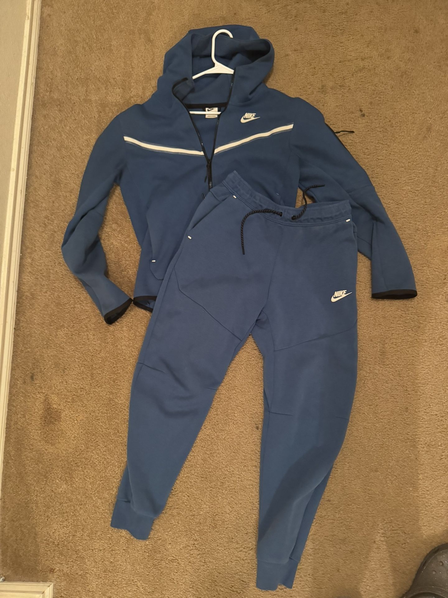 Nike Tech