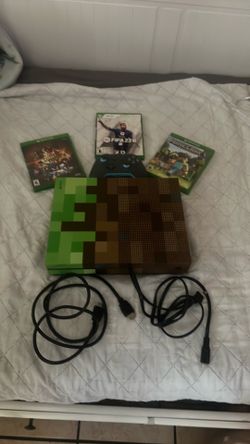 Minecraft Xbox one S 1TB (read desc)