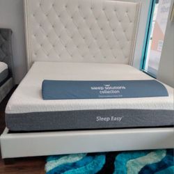 *Spooky Sale Event*---White Leather Gel Attractive King Beds---Delivery Available 👍