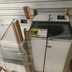 Brand New Electric Washer Gas Dryer Set