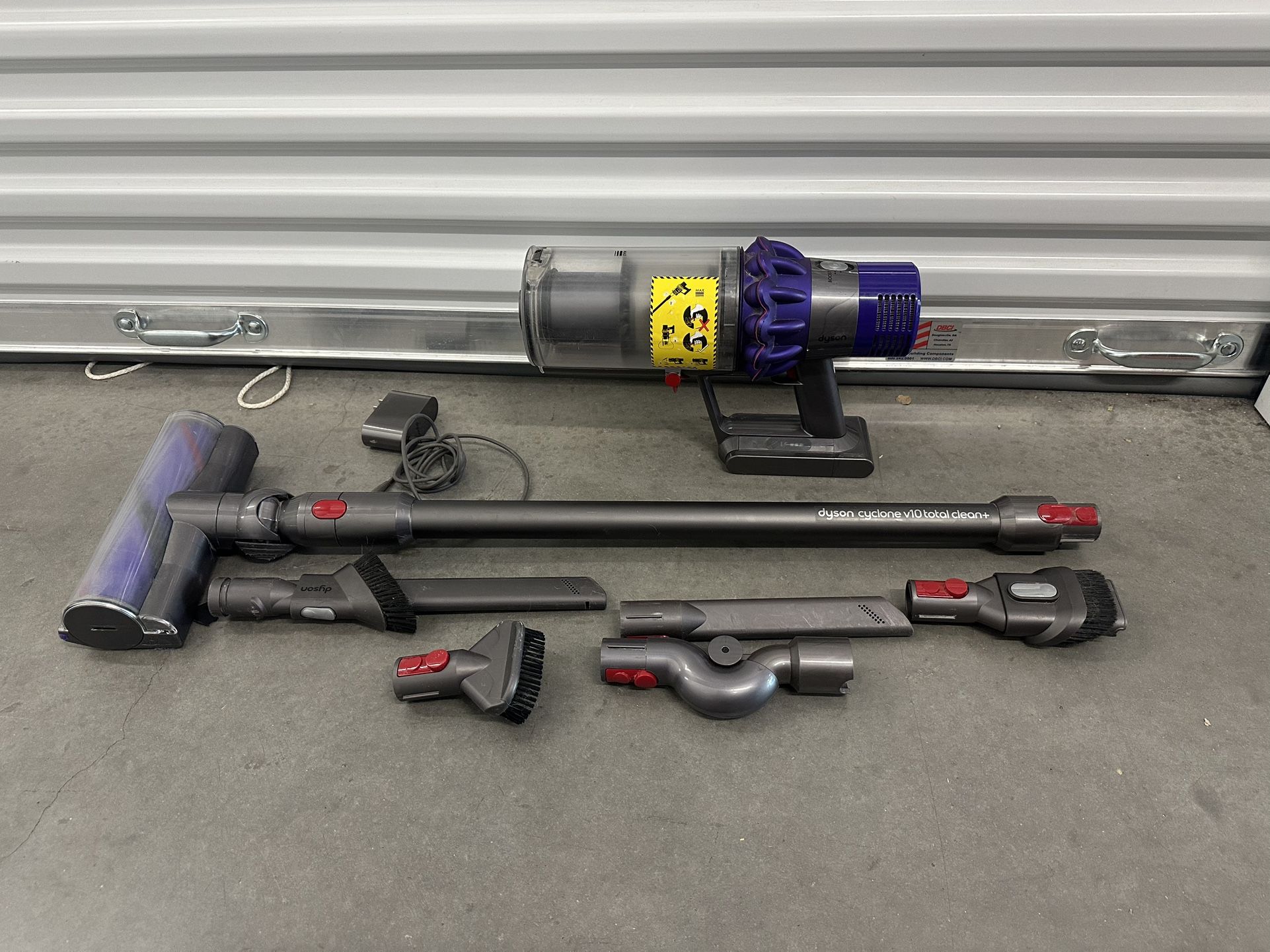 Dyson V10 Stick Vacuum