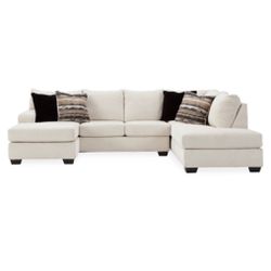 Sectional with chaise 
