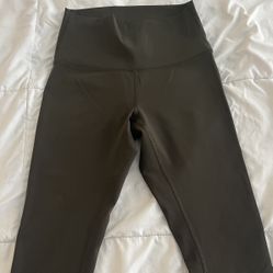 Lululemon Olive Green Cropped Align Leggings