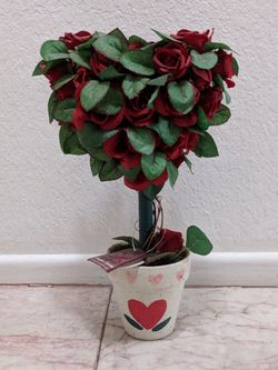 Heart shaped flower and vase