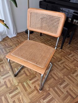 Chairs like cesca