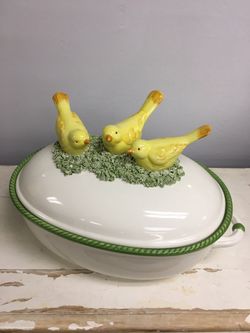 Seymour Mann Collectors Hand Painted Bird Decorative Serving Dish With Lid