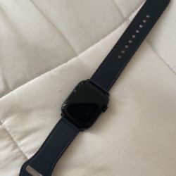 Apple Watch Series 8