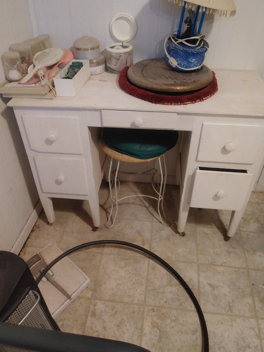 Vintage Desk With Stool And Chair