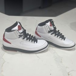 Air Jordan 2 “Chicago” Size 11 $100