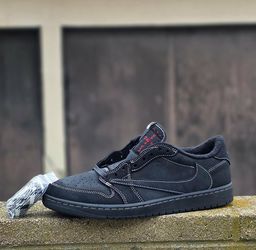 Travis Scott Jordan 1 low PHANTOM