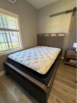 Queen  Bed frame & Mattress !
