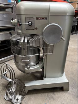 Hobart 60 Quart Mixer with bowl guard safety cage hook whisk whip flat beater paddle nsf works great like new