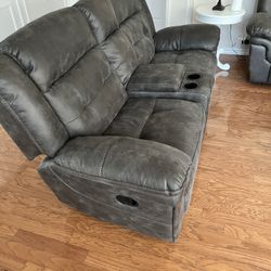 Reclining Couch And Reclining Love Seat