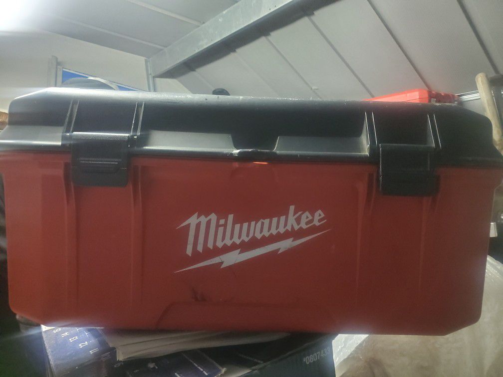 Large Milwaukee tool box