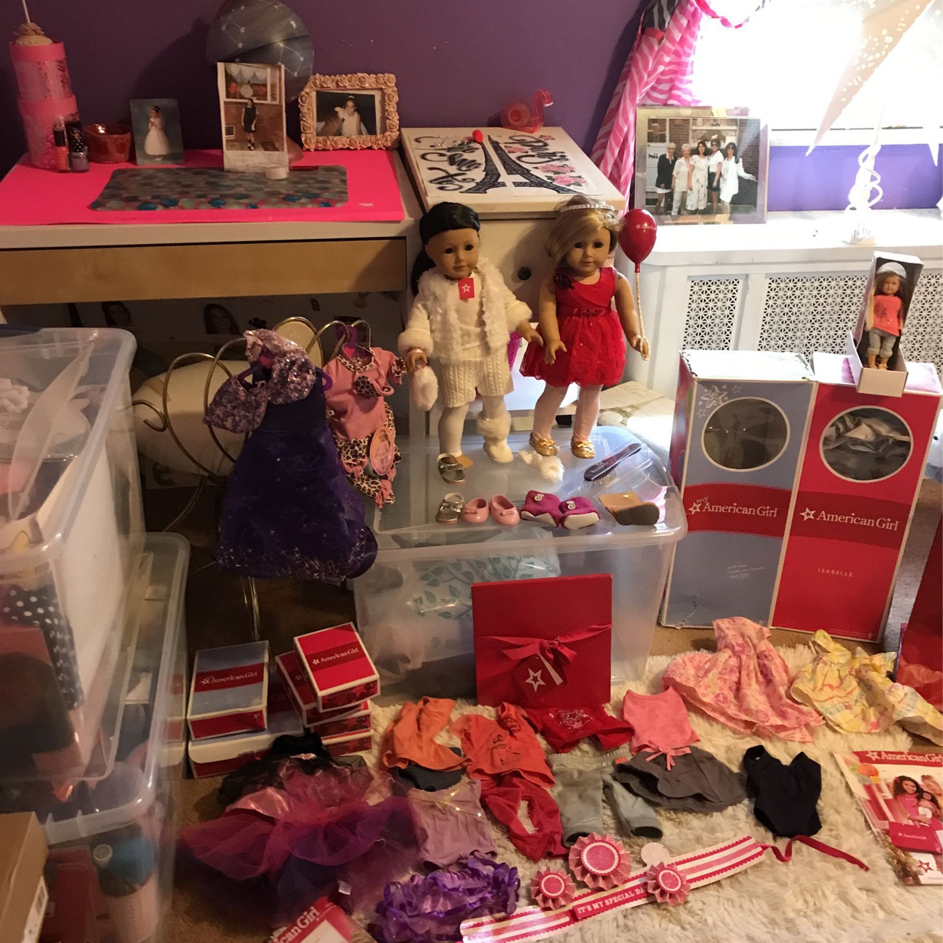 American Girls dolls 2 is Isabella, Other Look Clothes Included