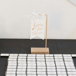 Favors Sign