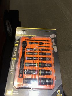 Klein 24 Set Deep Well Socket