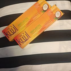 Küül reflects permanent hair color Violet