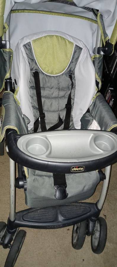 Single Green And Gray Chicco Full Size Stroller
