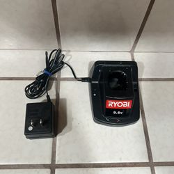 Ryobi Charger 