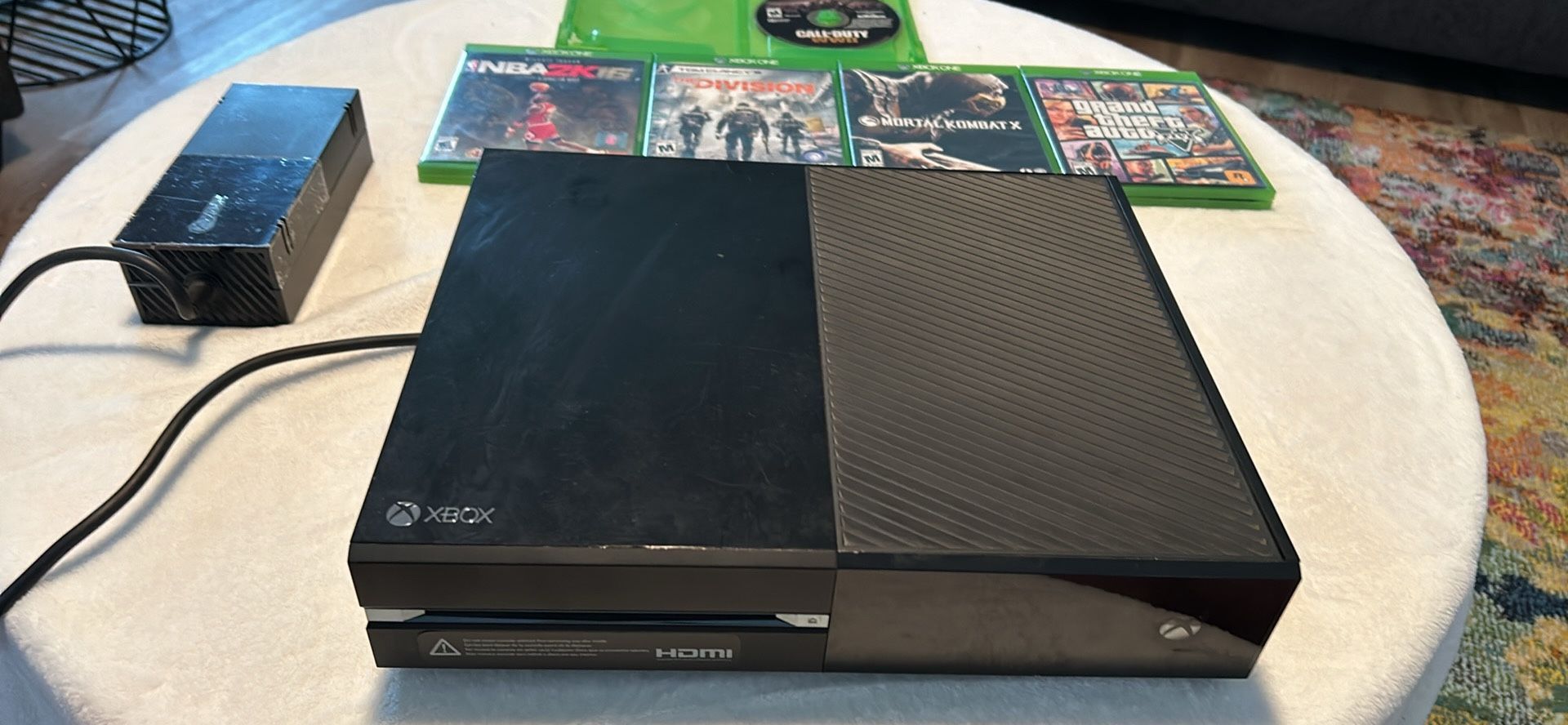 Microsoft Xbox One 500GB Home Console Model 1540 