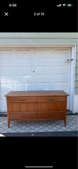 MCM dresser