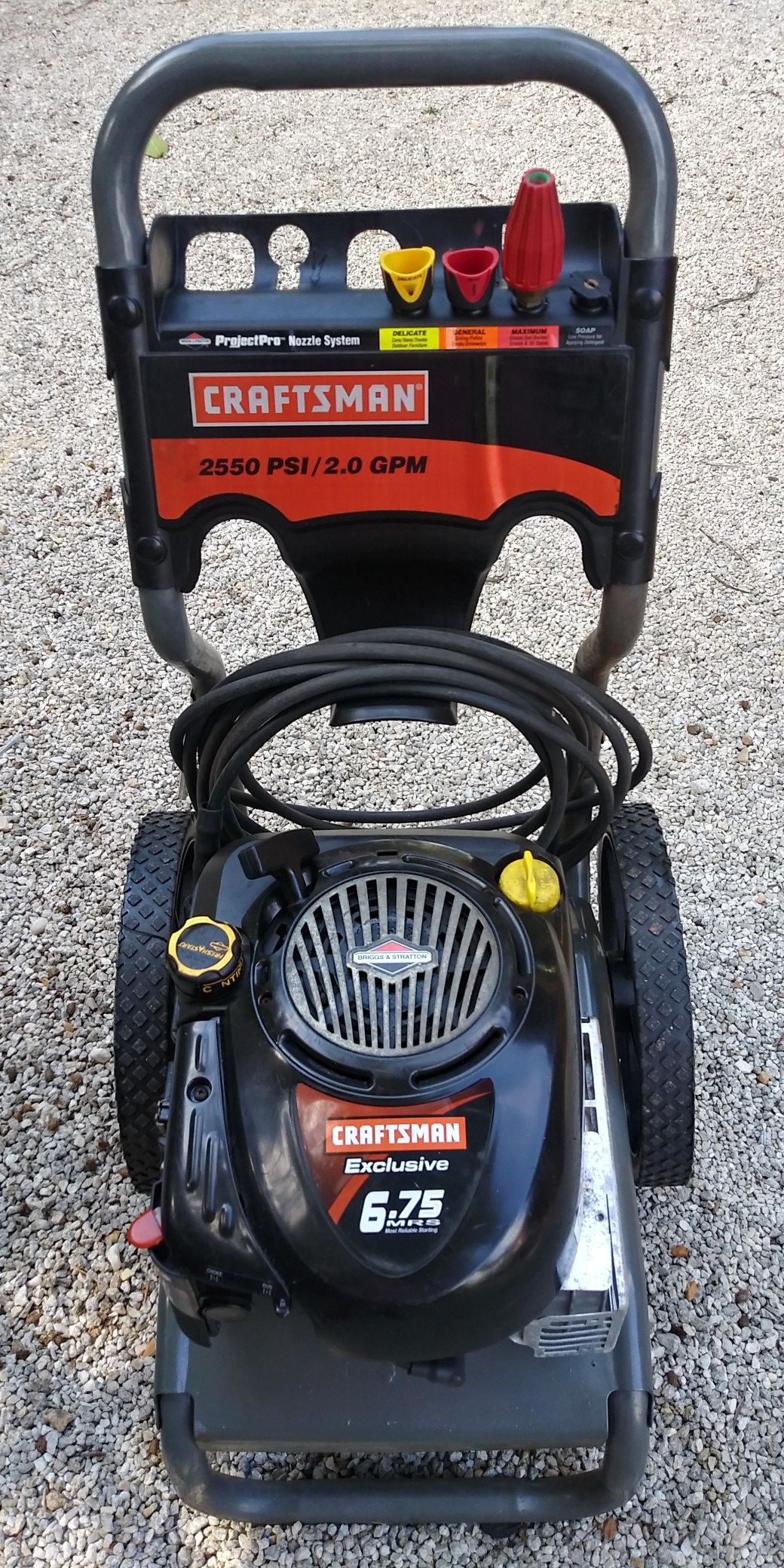 Craftsman 2550 PSI Pressure Washer. Very good condition. Retails for