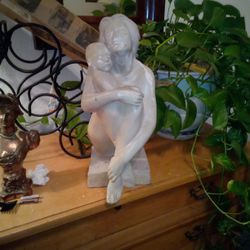 Mother And Child Sculpture