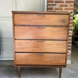 Bassett 4 Drawer Dresser MCM
