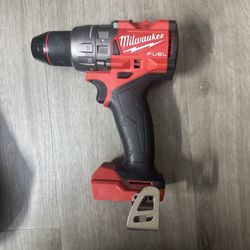 Milwaukee M18 Fuel Hammer Drilll 