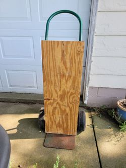Heavy duty Gas cylinder dolly/hand truck with belt stair crawlers.