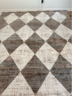 8' x 10' Area rug