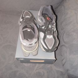 New Balance  And  Jordans 