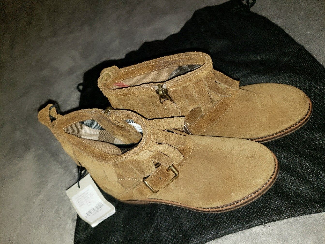 BURBERRY girls lil boots