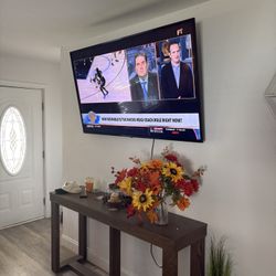 Moving And Whole House Needs Gone. Everything Is Within 2 Years Old