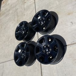 Set Of 4 Blacked Out Jeep Stock Rims Size R17 Last Pick To Tires That Where On Them Best Offer Takes Them No Low Ballers Open The Trades