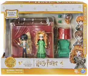 Harry Potter Hogwarts Divination Classroom Magical Minis Figures & Accessories