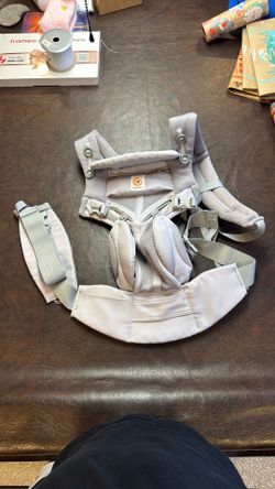 Ergobaby Omni 360 – Cool Air Carrier