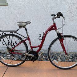 Fuji Crosstown Women’s Bike