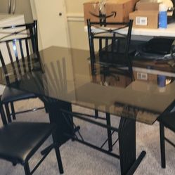 Dining Room Table 4 Chairs