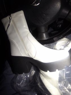 Forever 21 White Platform Chunky Heel Ankle Boots – Women's