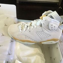 New Women’s Air Jordan 6 Retro size 6.5 and 8.5